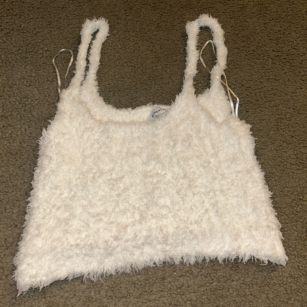 Women’s fuzzy crop top Sz m